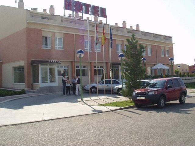 Hotel Ruta Del Duero La Cistérniga Екстериор снимка