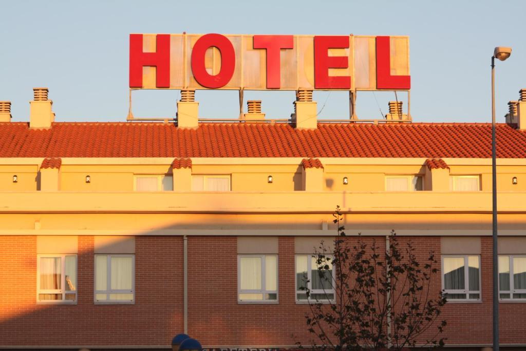 Hotel Ruta Del Duero La Cistérniga Екстериор снимка